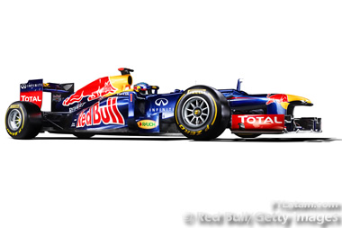La escudería Red Bull Racing presenta su nuevo auto, el RB8