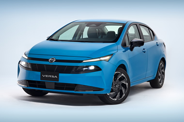 Nissan inició la nueva era de sus sedanes 2026: Versa y Sentra llegan totalmente actualizados