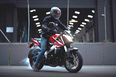 Pulsar NS400Z: la apuesta de Grupo UMA por el valor y desempeño en el mediano cilindraje