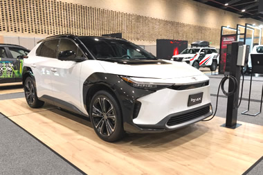 Toyota bZ4X anticipa la nueva era eléctrica del fabricante en Colombia