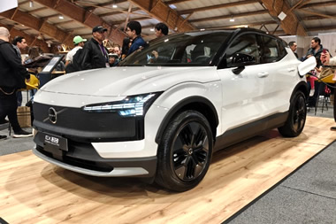 Salón del Automóvil de Bogotá 2025: Volvo presenta el nuevo EX30 Cross Country