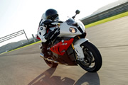 BMW Motorrad crea el Team Colombia y se estrenará este domingo en el Autódromo de Tocancipá 