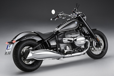 La esperada BMW R 18 de producción fue revelada globalmente en línea 