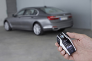 Mayor equipamiento al BMW Serie 7 con el control de parqueo a distancia
 
