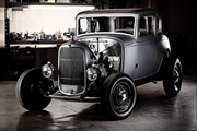 Con el apoyo de casa matriz, el histórico Ford 32 Coupé inicia su proceso de restauración 