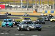 Jaguar presentó su pasado y presente con carrera simbólica en Le Mans
 