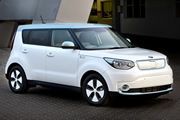 Kia ofrece valiosas recomendaciones al momento de comprar un vehículo eléctrico 