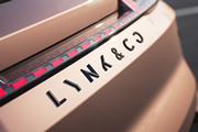 Lynk & Co desembarca en Colombia de la mano de Casa Toro: estos son los SUV híbridos y eléctricos disponibles