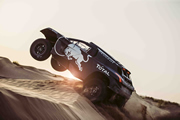 Peugeot le inyecta una importante actualización a su potente 2008 DKR con miras al Rally Dakar 2016 