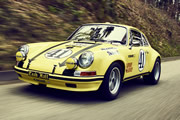 El recién restaurado Porsche 911 2.5 S/T con todo preparado para la exhibición 'Techno Classica' 
