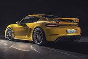 Más potentes y refinados, Porsche presenta los renovados 718 Spyder y 718 Cayman GT4 