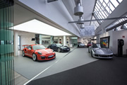 La planta Zuffenhausen de Porsche en Sttutgart, cumplió 65 años entregando super autos 