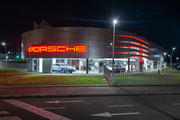 Porsche Center Bogotá se renueva bajo el concepto 'Destination Porsche' 