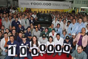 La planta de Renault-Sofasa en Envigado celebra el ensamble de su vehículo 1 millón 