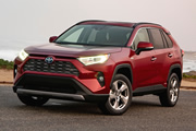 Llegó oficialmente a Colombia la versión híbrida del Toyota RAV4 