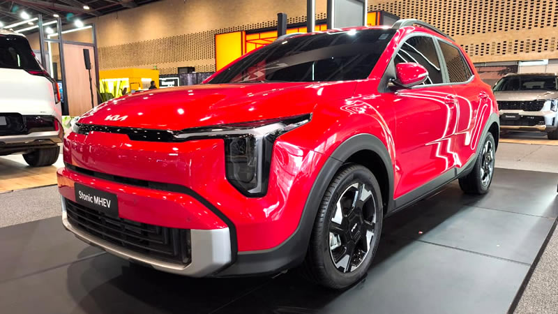 Nuevo Kia Stonic Híbrido: precio, versiones y novedades