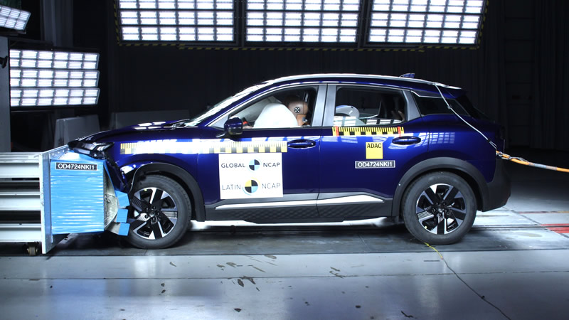 Latin NCAP actualiza la calificación de seguridad del Nissan Kicks 2025 fabricado en Brasil