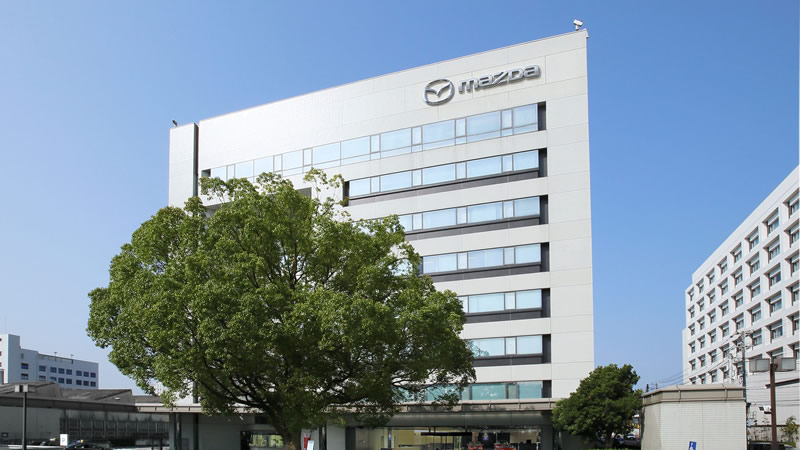 Mazda y Panasonic Energy firman acuerdo para el suministro de baterías cilíndricas de iones de litio