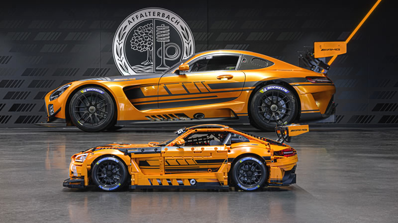 El potente Mercedes-AMG GT3 cobra vida en un set de 5.463 piezas firmado por CaDA
