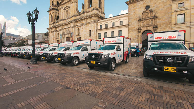 Nissan fortalece la red de salud con la entrega de 47 ambulancias en Colombia