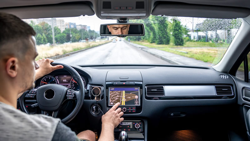 Euro NCAP exigirá botones físicos para otorgar las cinco estrellas