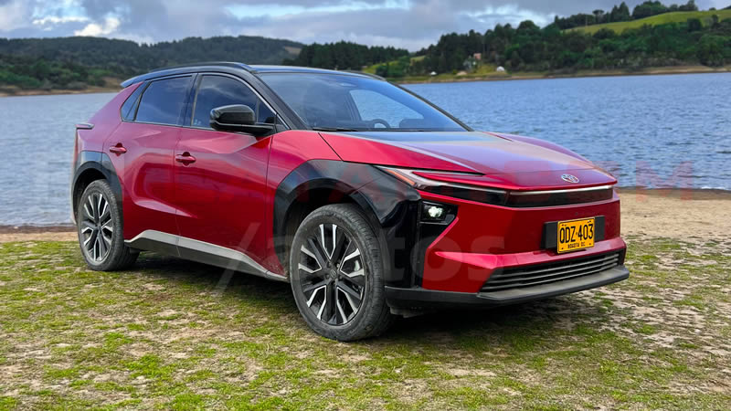 Toyota bZ4X en Colombia: la nueva SUV totalmente eléctrica ya está disponible