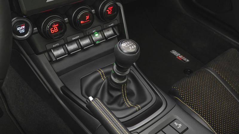 Toyota y Subaru patentan una transmisión manual revolucionaria para la era electrificada