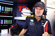 OFICIAL: Red Bull Racing confirma la salida de su diseñador estrella, Adrian Newey