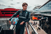 George Russell descarta rumores sobre su futuro en Mercedes y asegura: ''El rendimiento habla por ti''