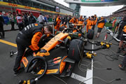 Doble fallo eléctrico deja a McLaren fuera del GP de China 
