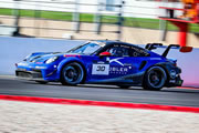 Podio para el colombiano Pedro Juan Moreno en las 12 Horas de Spa de la Michelin 992 Endurance Cup