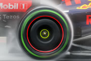 OPINIÓN: ¿Fue correcta la decisión de retrasar tanto tiempo el inicio 
de la carrera en Spa-Francorchamps?