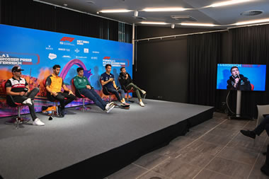 Pilotos y directivos convocados para las conferencias de prensa en el GP de China