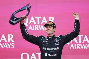 Russell gana en Baku por solo 0.196s sobre Verstappen y recorta distancia con Antonelli - Reporte Carrera - GP de Azerbaiyán
