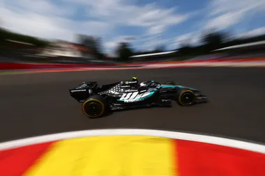 Antonelli sigue al comando y Hamilton choca en el cierre - Reporte Pruebas Libres 3 - GP de Bélgica