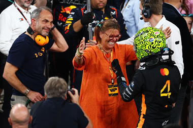 ''Este no es mi campeonato del mundo, es nuestro'': Lando Norris dedica su primer título de F1 a su familia y su equipo