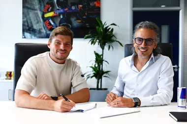 Red Bull blinda a Max Verstappen extendiendo su contrato hasta 2030