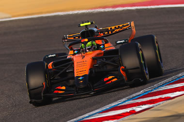El McLaren MCL40 impresiona por su fiabilidad pese a un susto técnico de Lando Norris