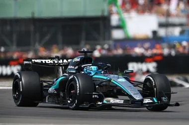 Dominio de Russell, recuperación de Antonelli y colisión de Lindblad  - Reporte Pruebas Libres 2 - GP de Azerbaiyán