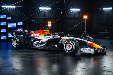 Racing Bulls devela en Detroit su nueva librea para el VCARB 2026