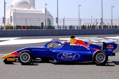 Ford es nuevo patrocinador principal del programa Red Bull Academy