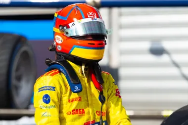 Sebastián Montoya queda a un paso de su primera victoria en la FIA Fórmula 2
