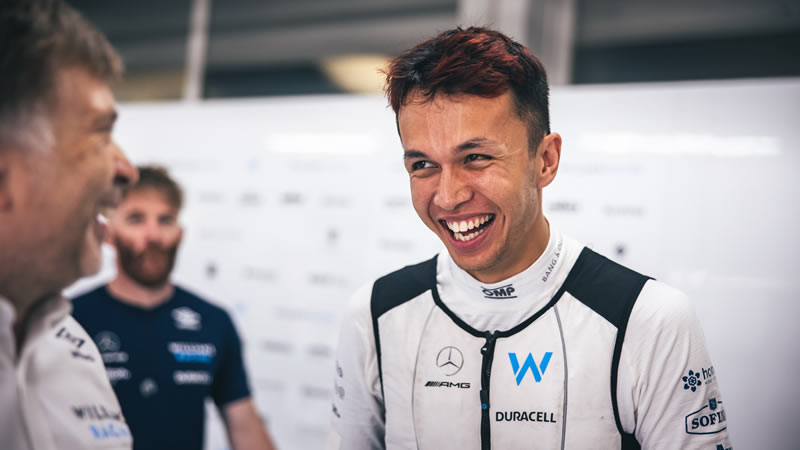 Alex Albon se recuperó a tiempo y correrá el Gran Premio de Singapur