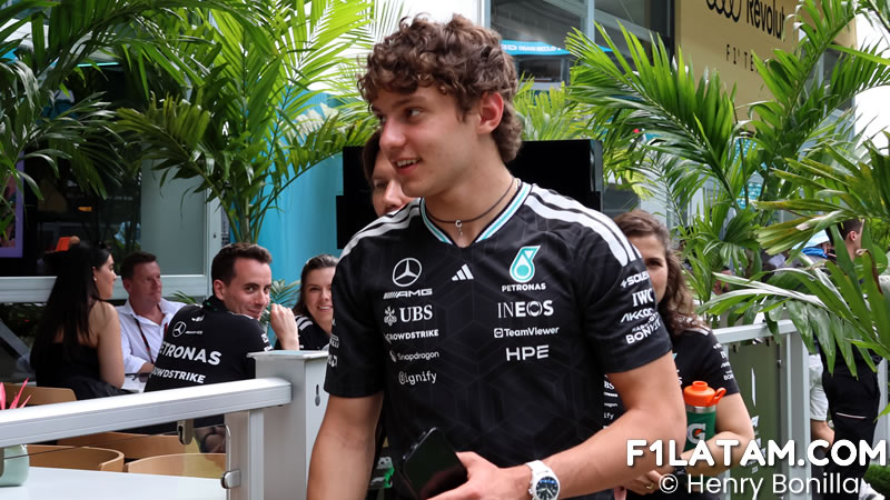 Antonelli conquista Miami y comienza a incomodar a su compañero Russell