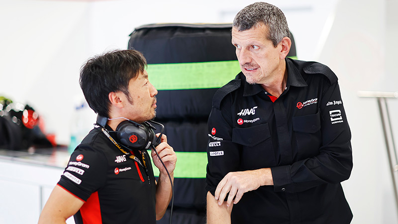 Guenther Steiner deja la dirección de Haas y lo reemplaza Ayao Komatsu 