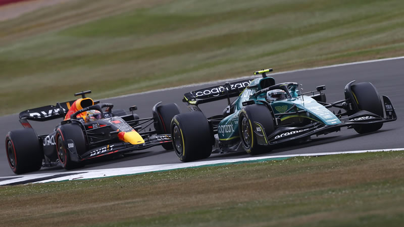 Dos equipos habrían superado el techo presupuestario en 2021. FIA entregará informe la próxima semana 