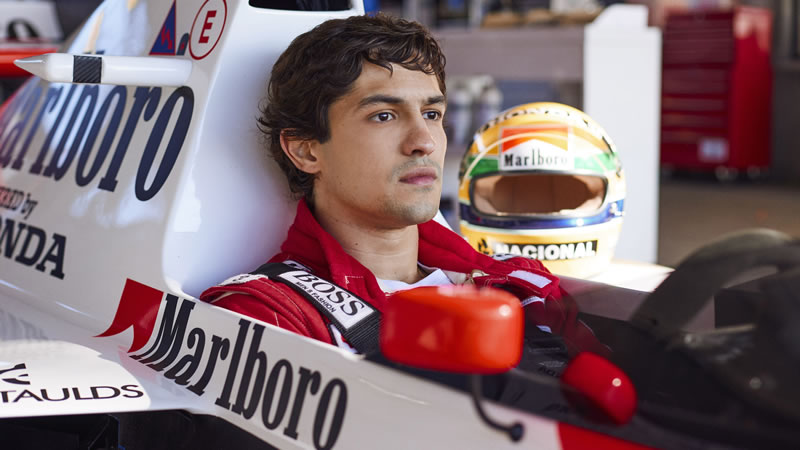 Netflix revela las primeras imágenes de la miniserie Senna previo a su 30º aniversario 
