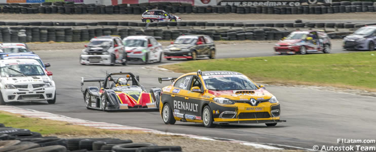 Renault Autostok Team logró la victoria en la categoría 'Turismos Turbo' en las 3 Horas de Bogotá 