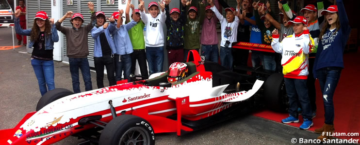 Banco Santander lleva a una joven promesa española del motor a la Academia de Ferrari 