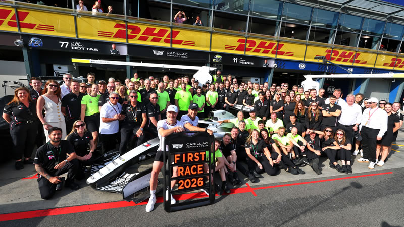 Cadillac hace historia al completar en Melbourne con Sergio Pérez su primer Gran Premio de F1